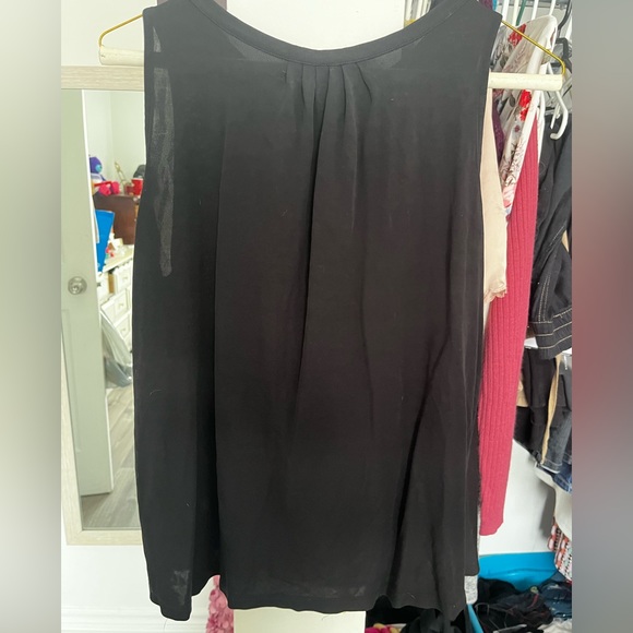 Sleeveless top - Picture 2 of 2